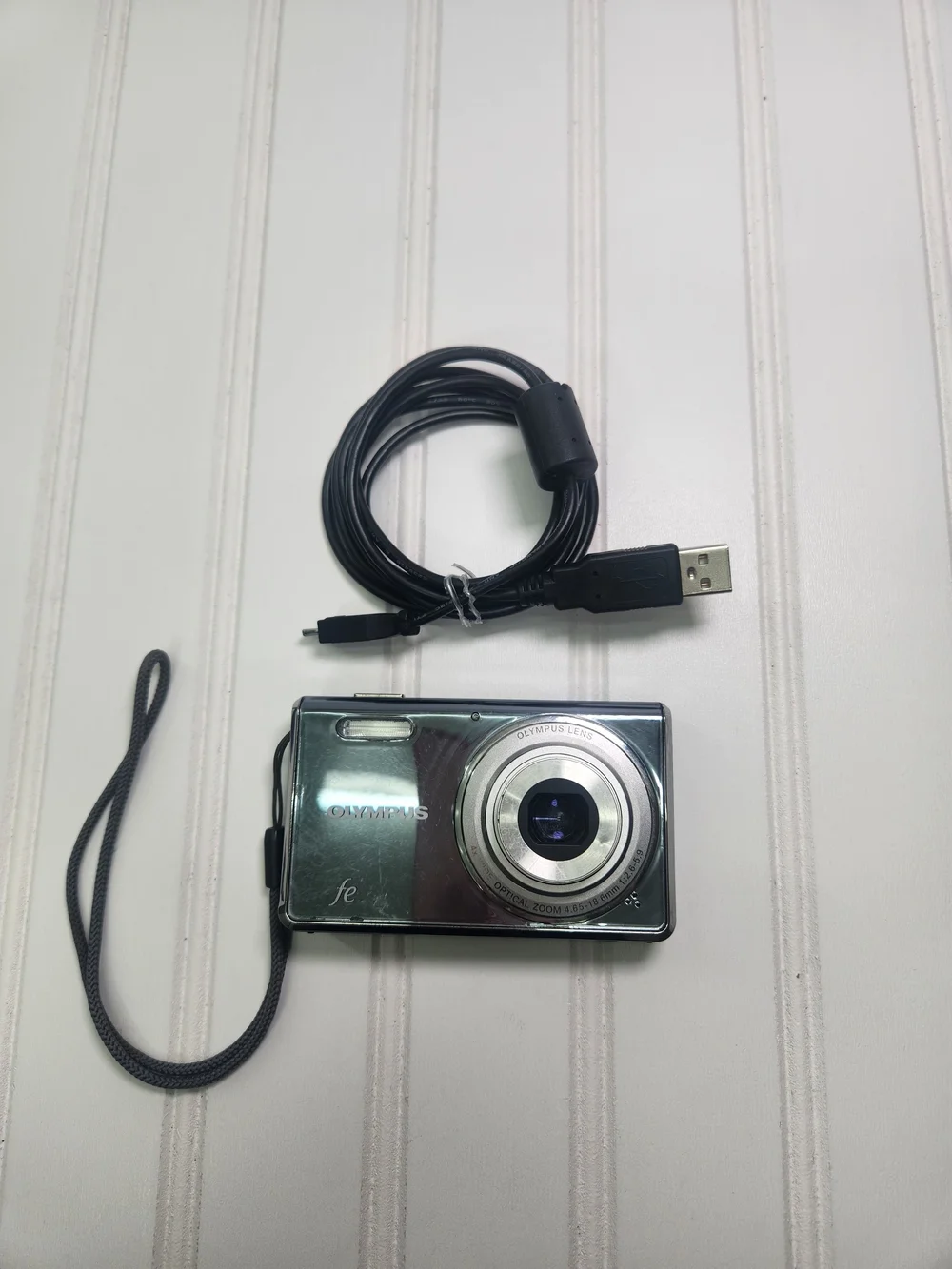 Vintage Digital Camera Olympus Fe-4000 Mirror 12 MegaPixel